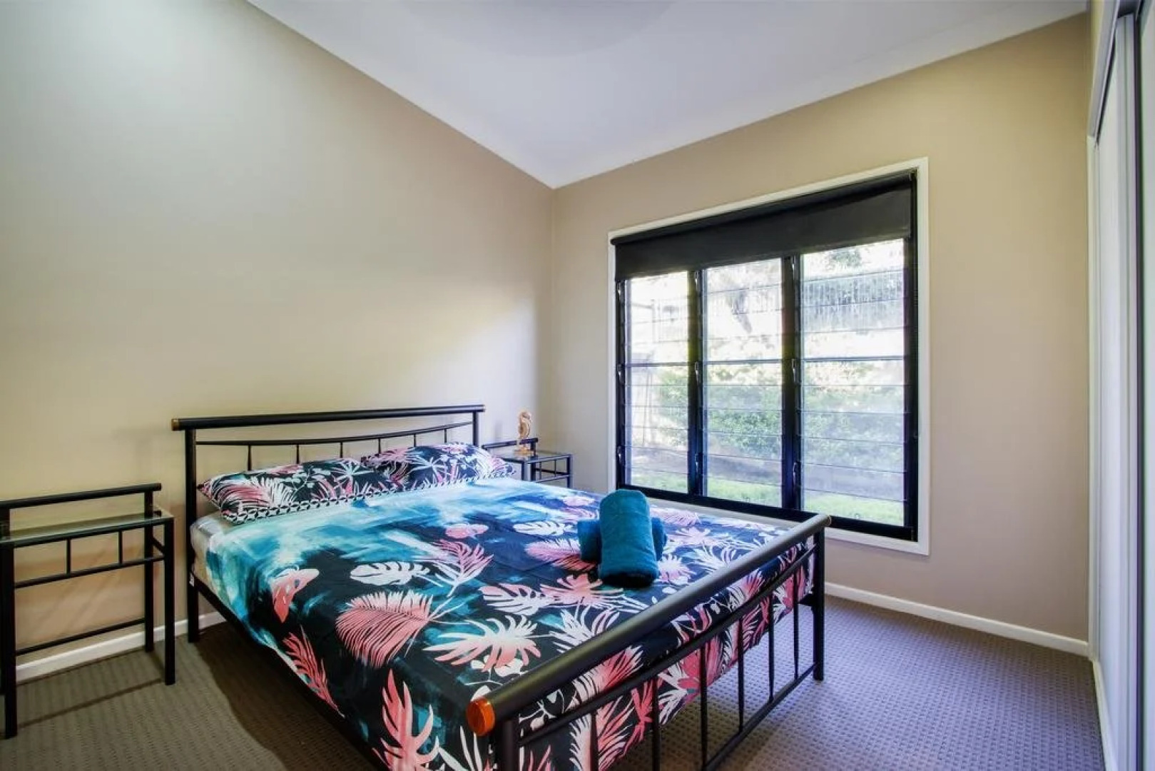 Larimar on Turtle Bay