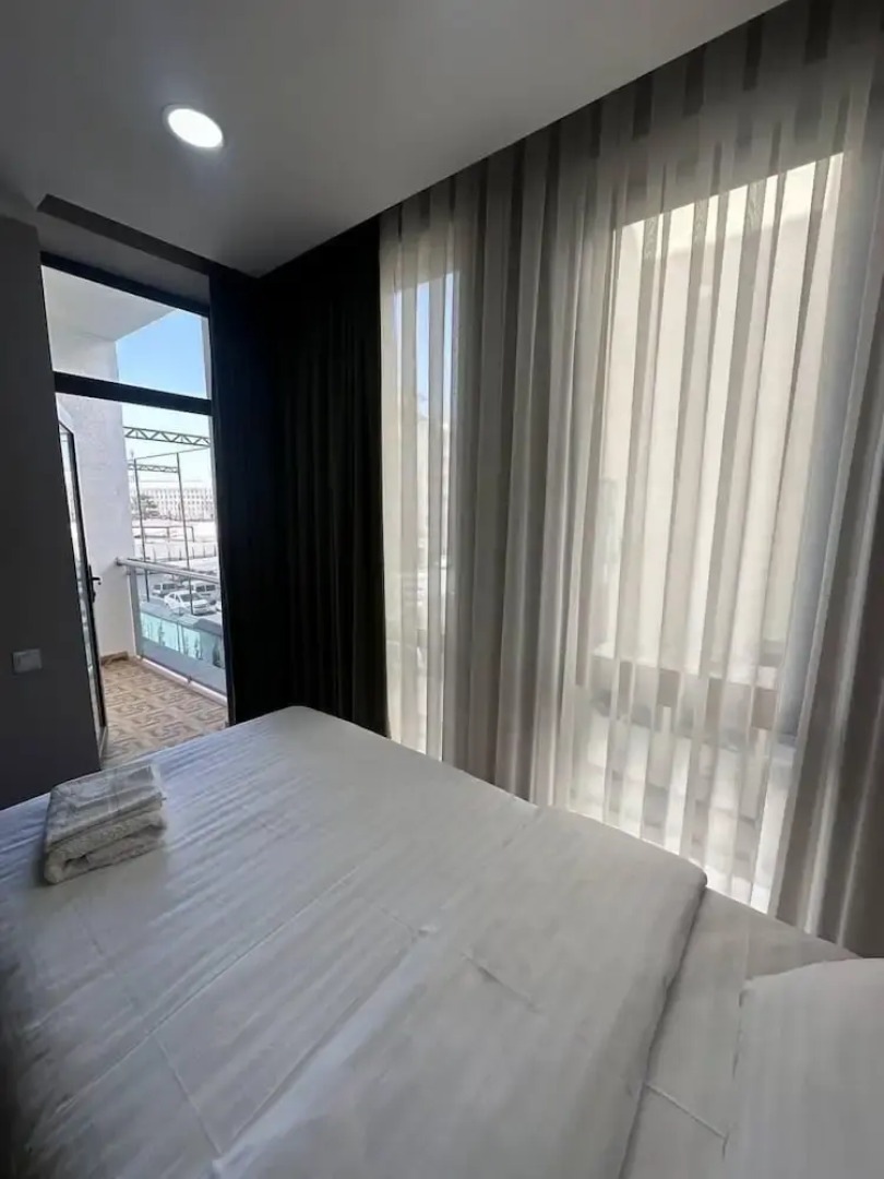 Отель Saroy Gardens