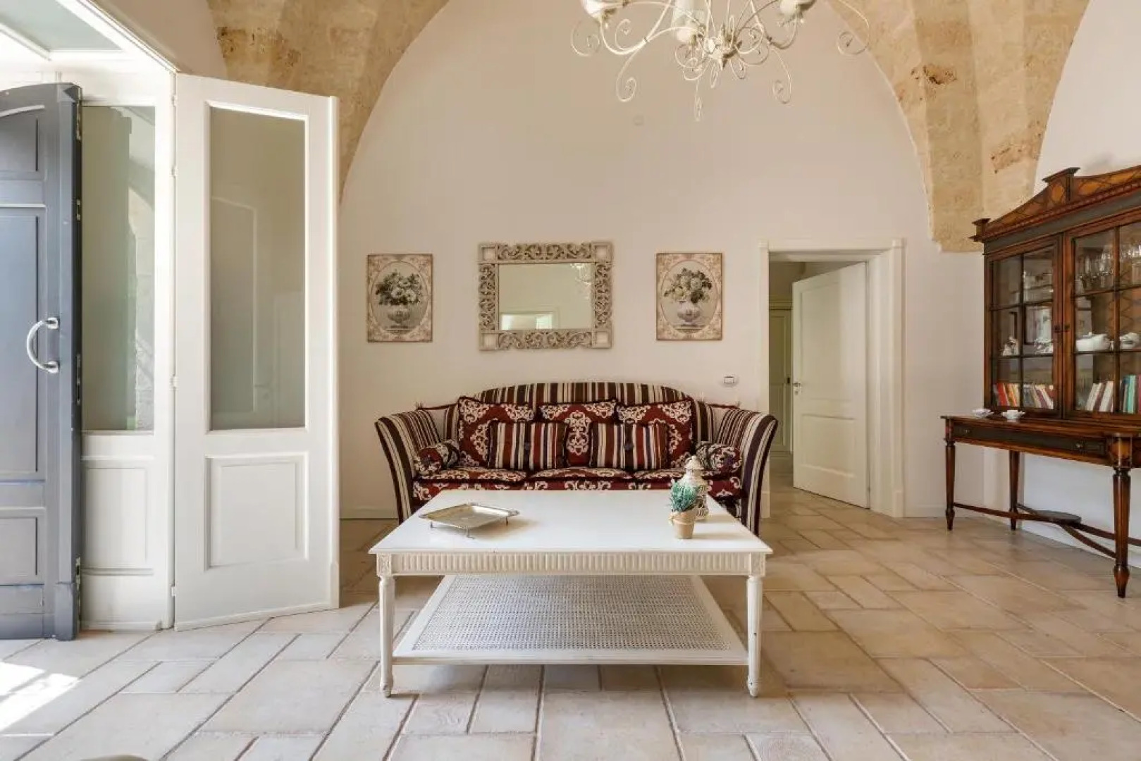 Villa Medici alla Macchia by BarbarHouse