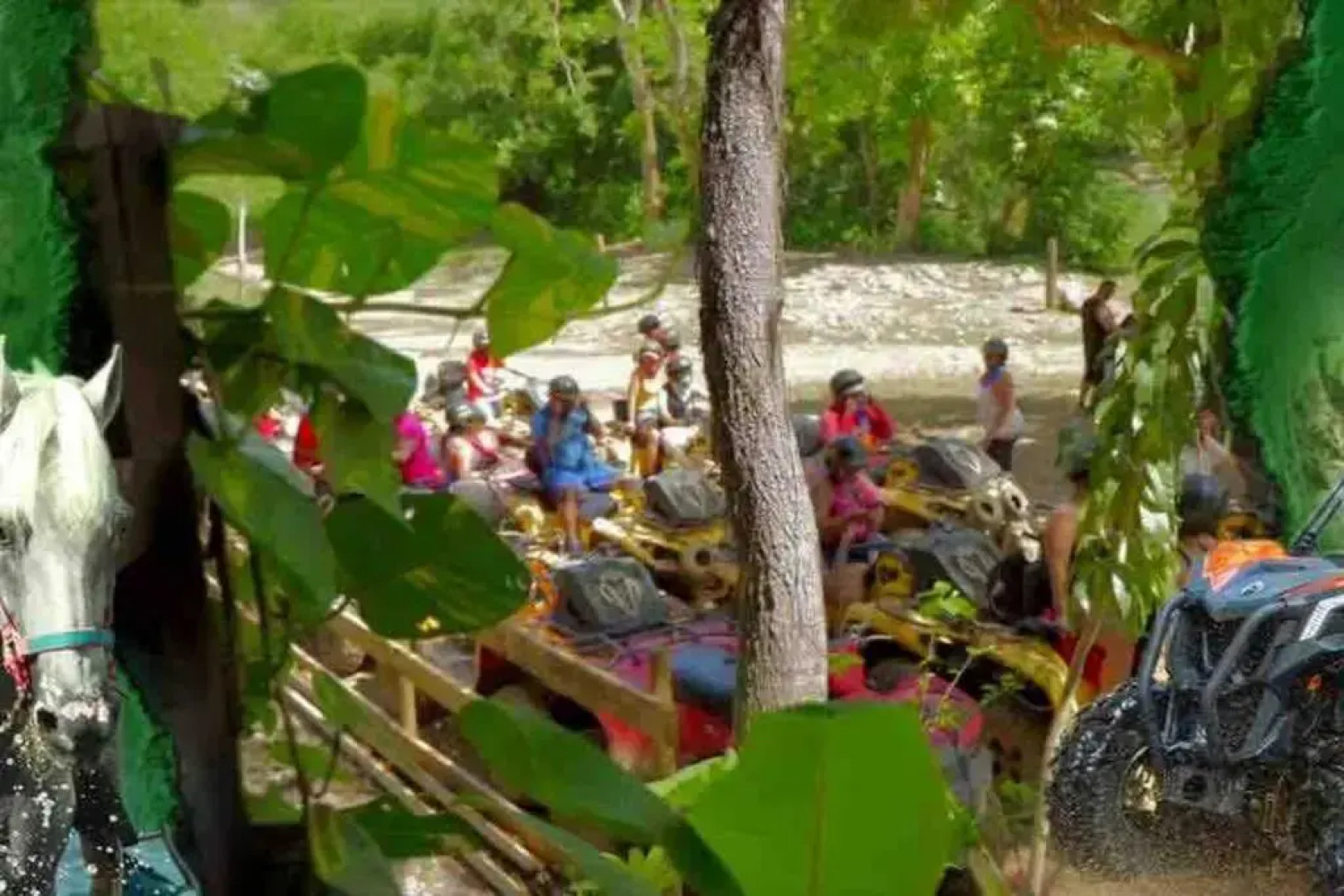 3 Bedroom Apt. close to main beaches/ attractions