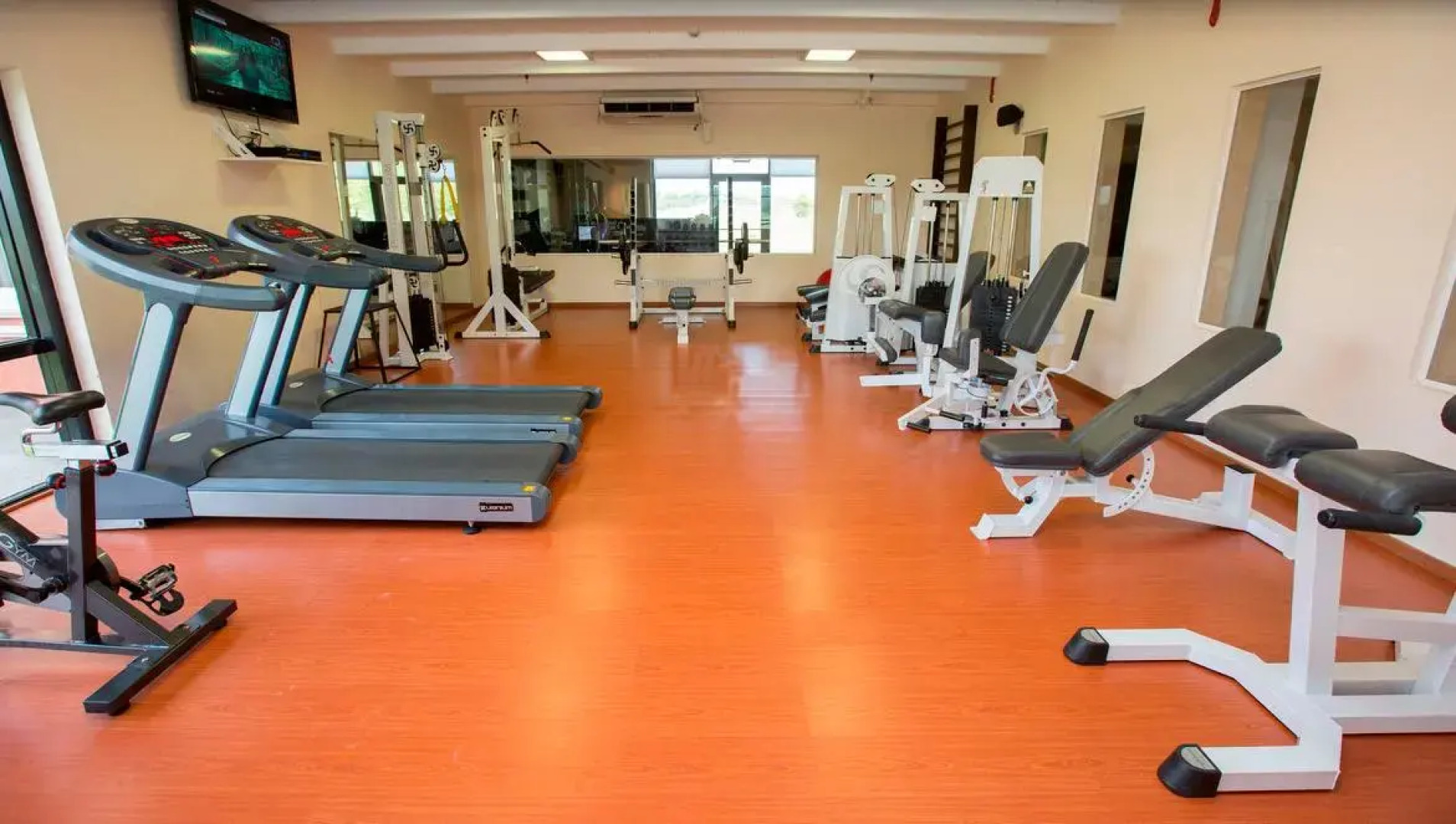 Howard Johnson by Wyndham Ezeiza Convention Center