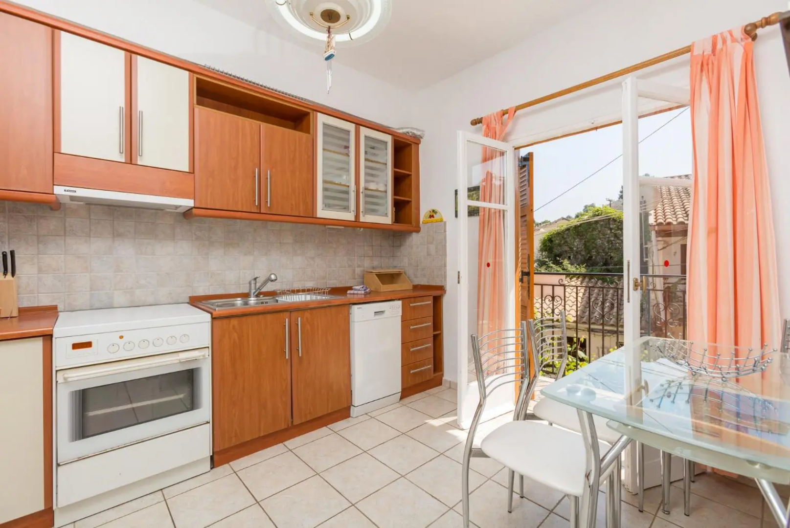 Anna Apartment