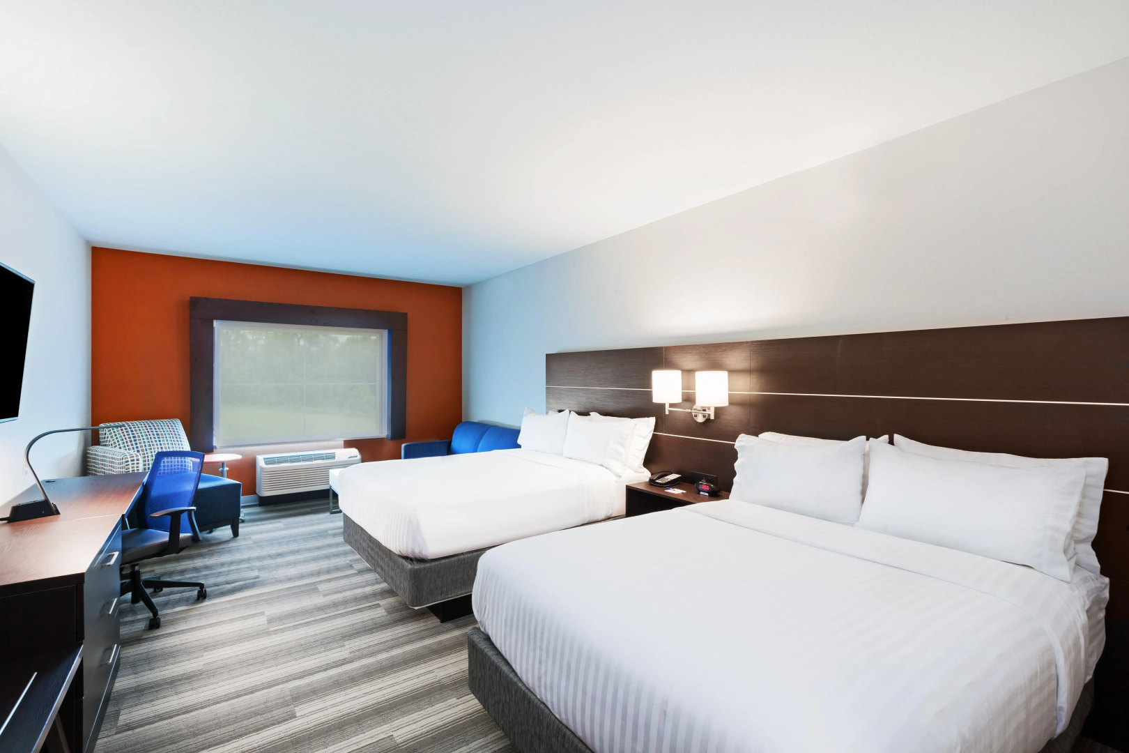 Holiday Inn Express & Suites Coffeyville by IHG