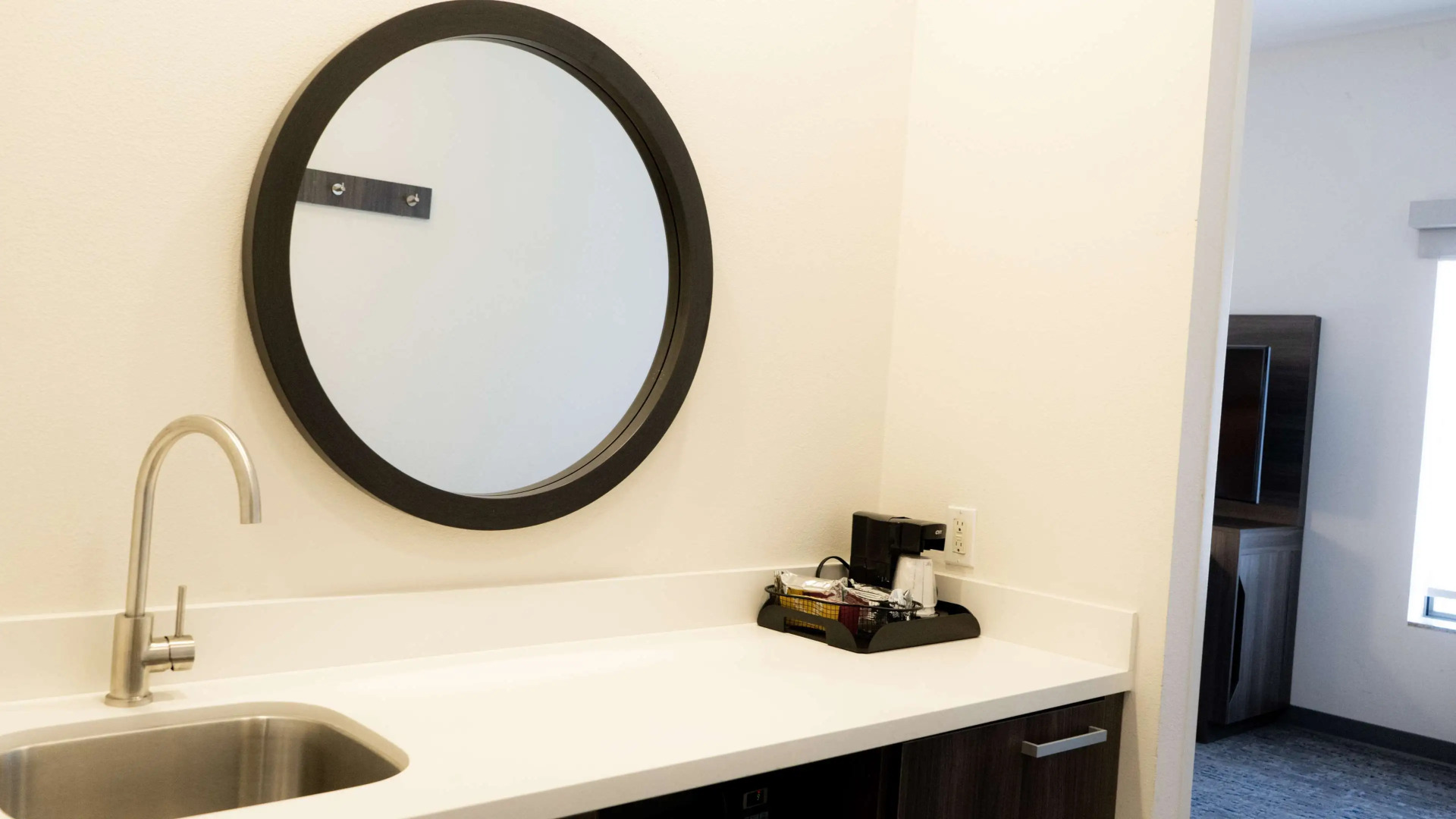 Hampton Inn & Suites Seal Beach