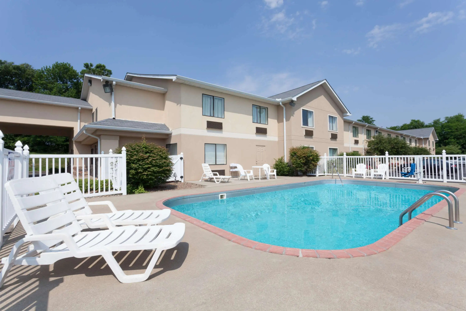 Ramada by Wyndham Tell City