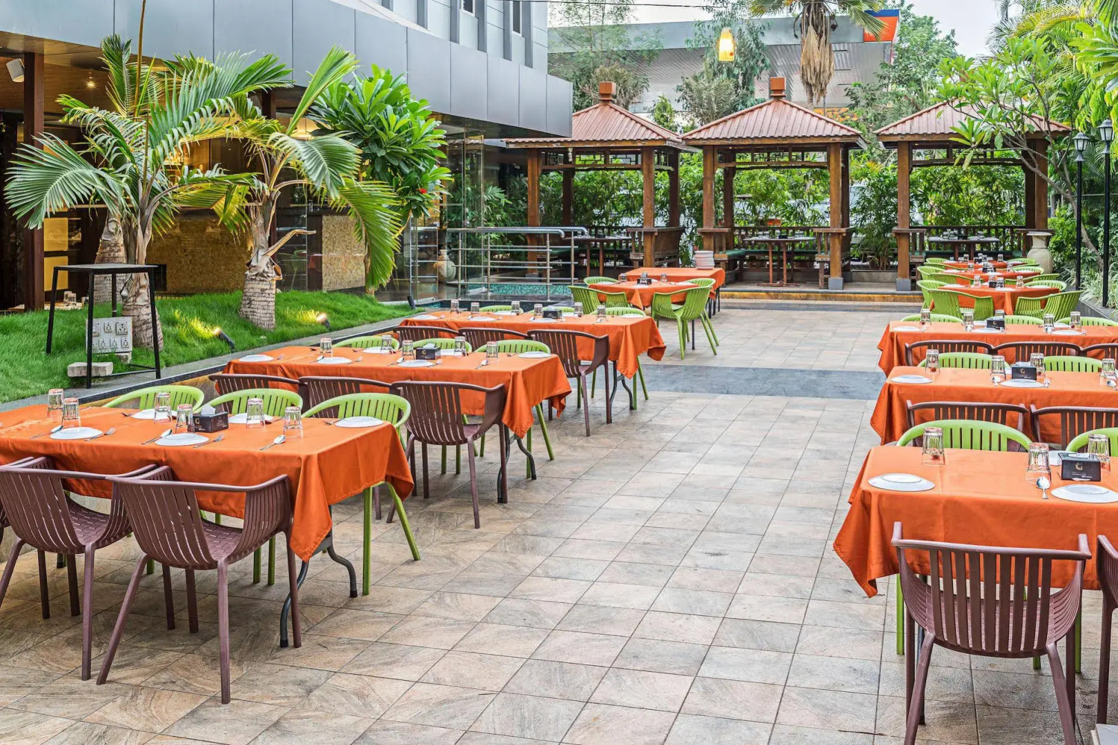 Treebo Premium Grand Emerald