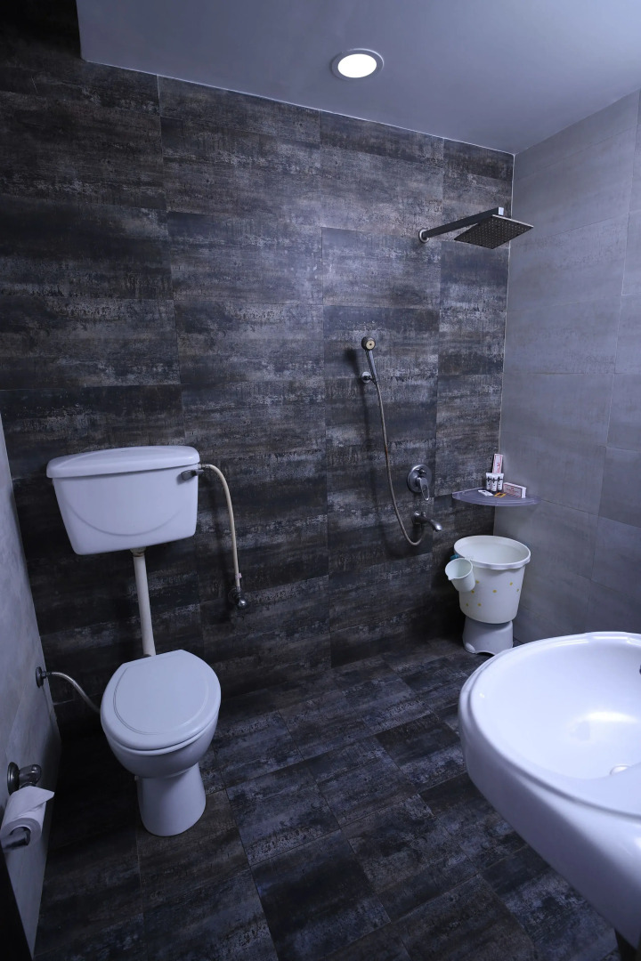 Visit Hotel & Restaurant