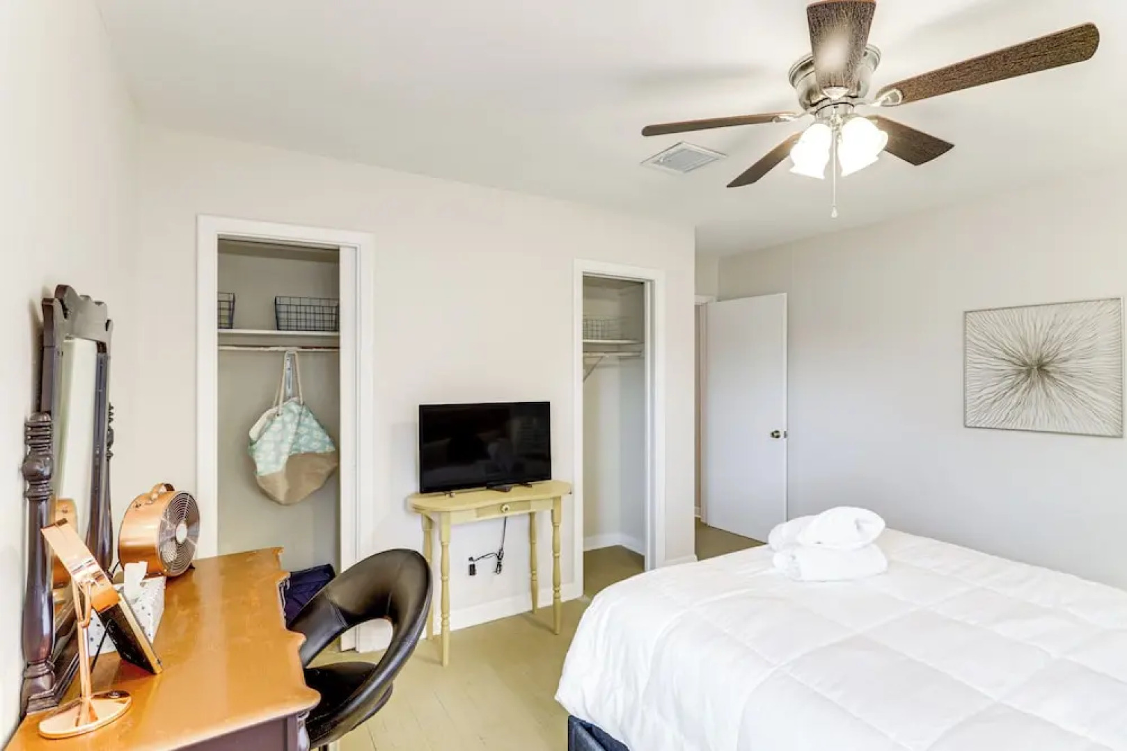 Lovely Tomball Home < 1 Mi to Dtwn + Pool Access!