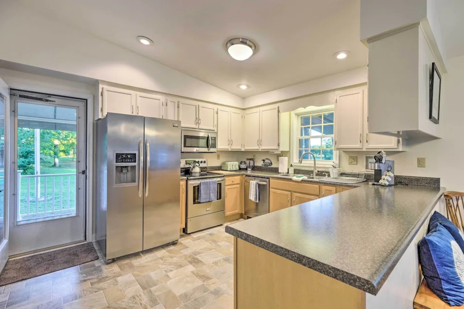 Waterfront Home in Quiet Cove: Kayaks On-site