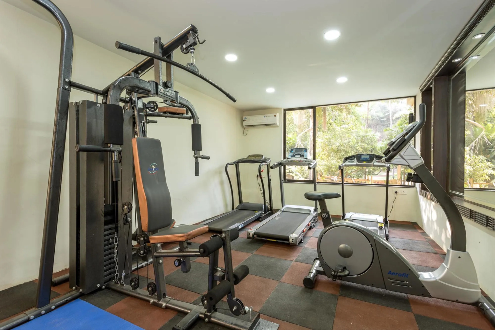 Rendezvous Beach Resort