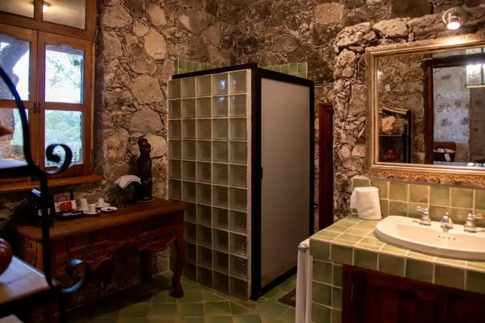 Nirvana Restaurant And Retreat