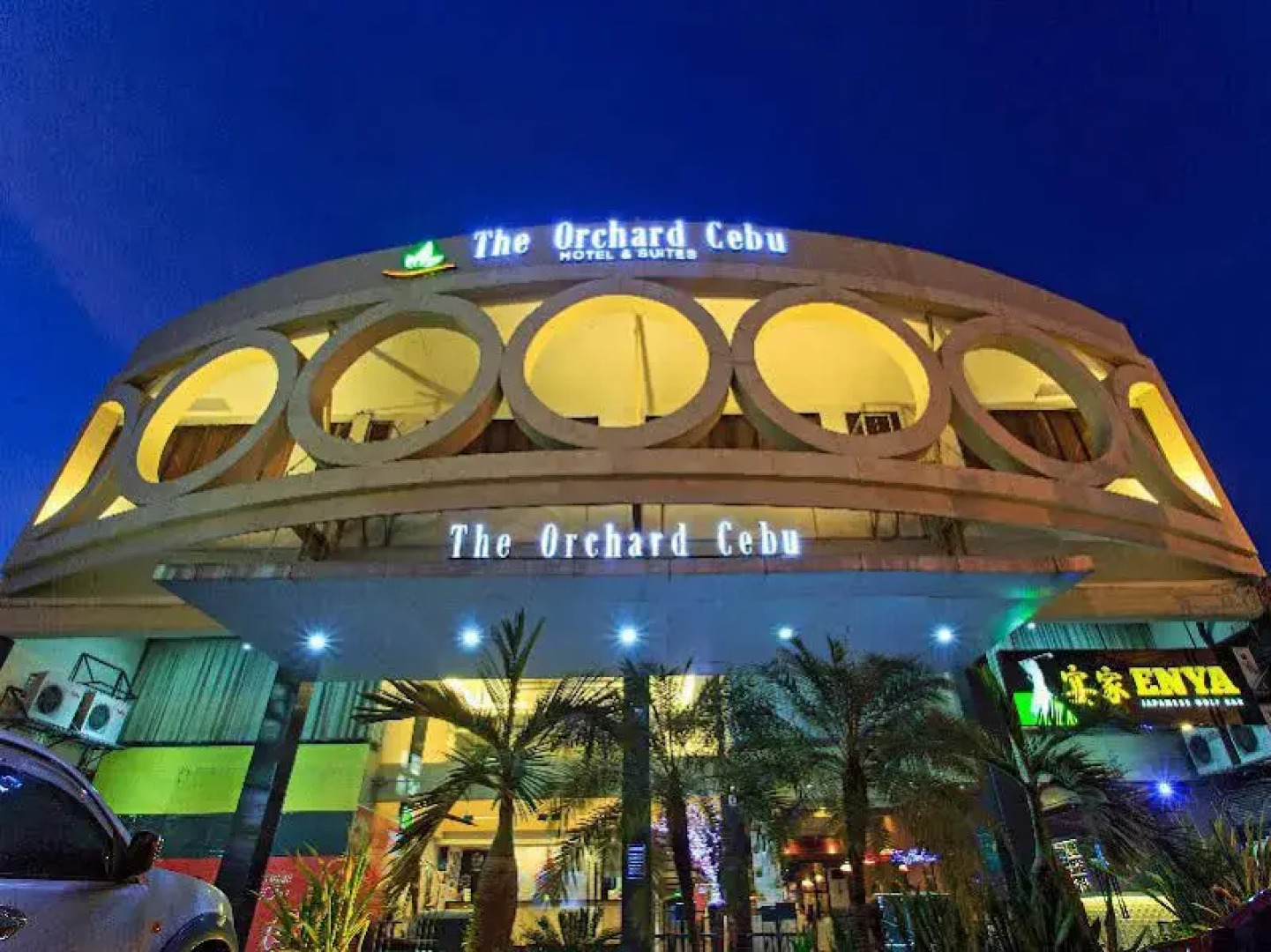 The Orchard Cebu Hotel & Suites