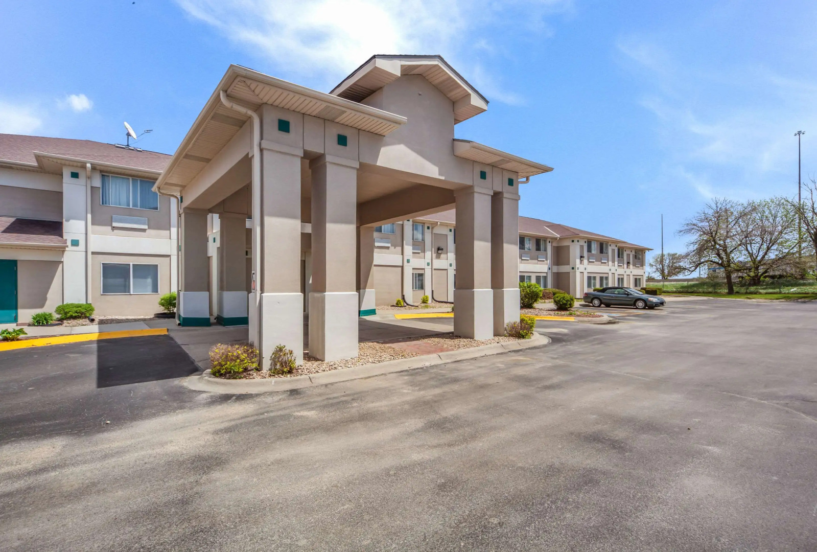 Quality Inn & Suites Omaha Chalco