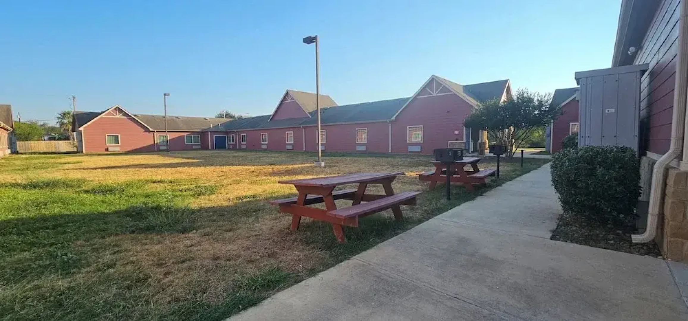 Dilley Motor Inn