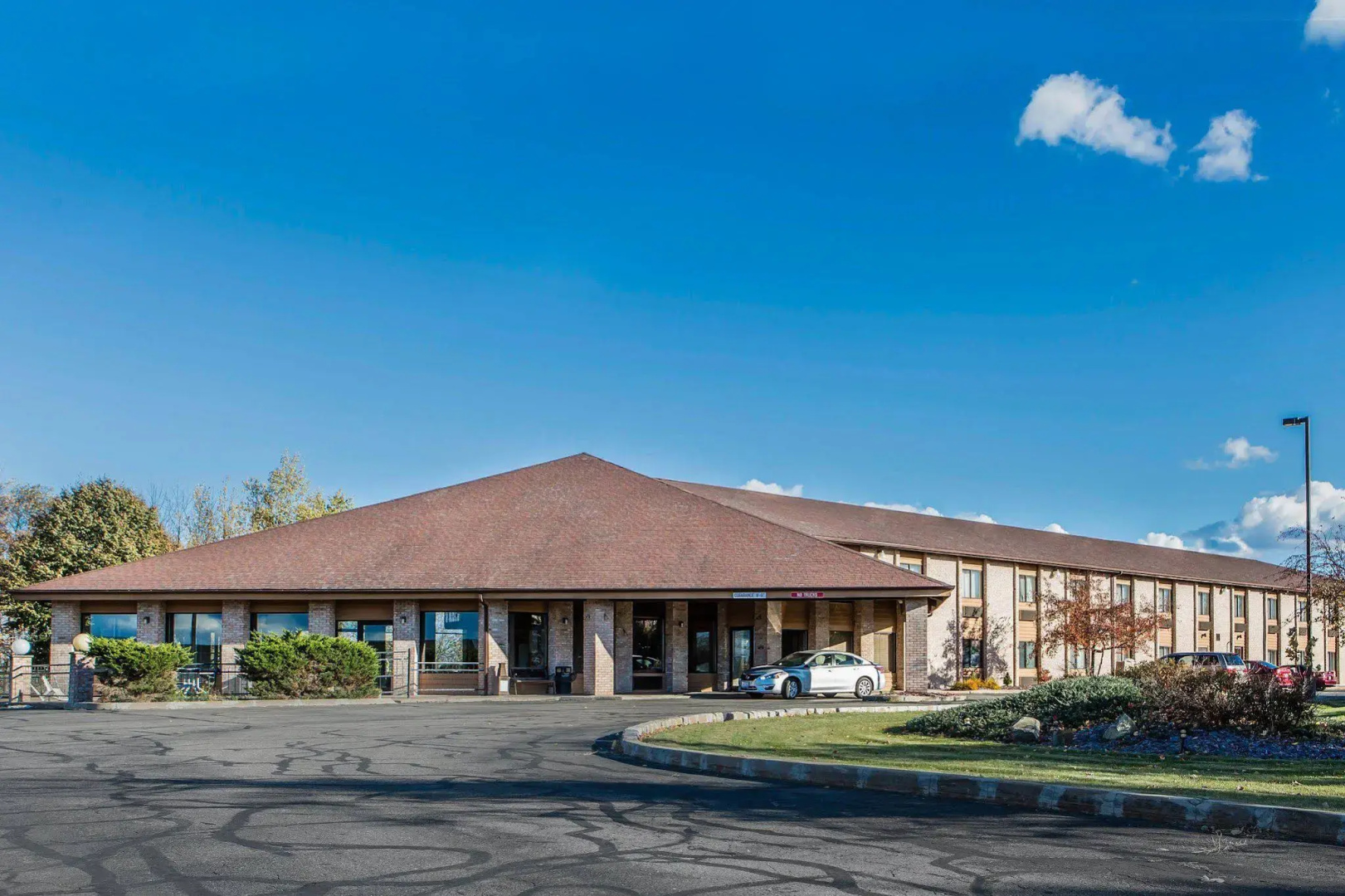 AmericInn by Wyndham Mosinee Central Wisconsin Airport