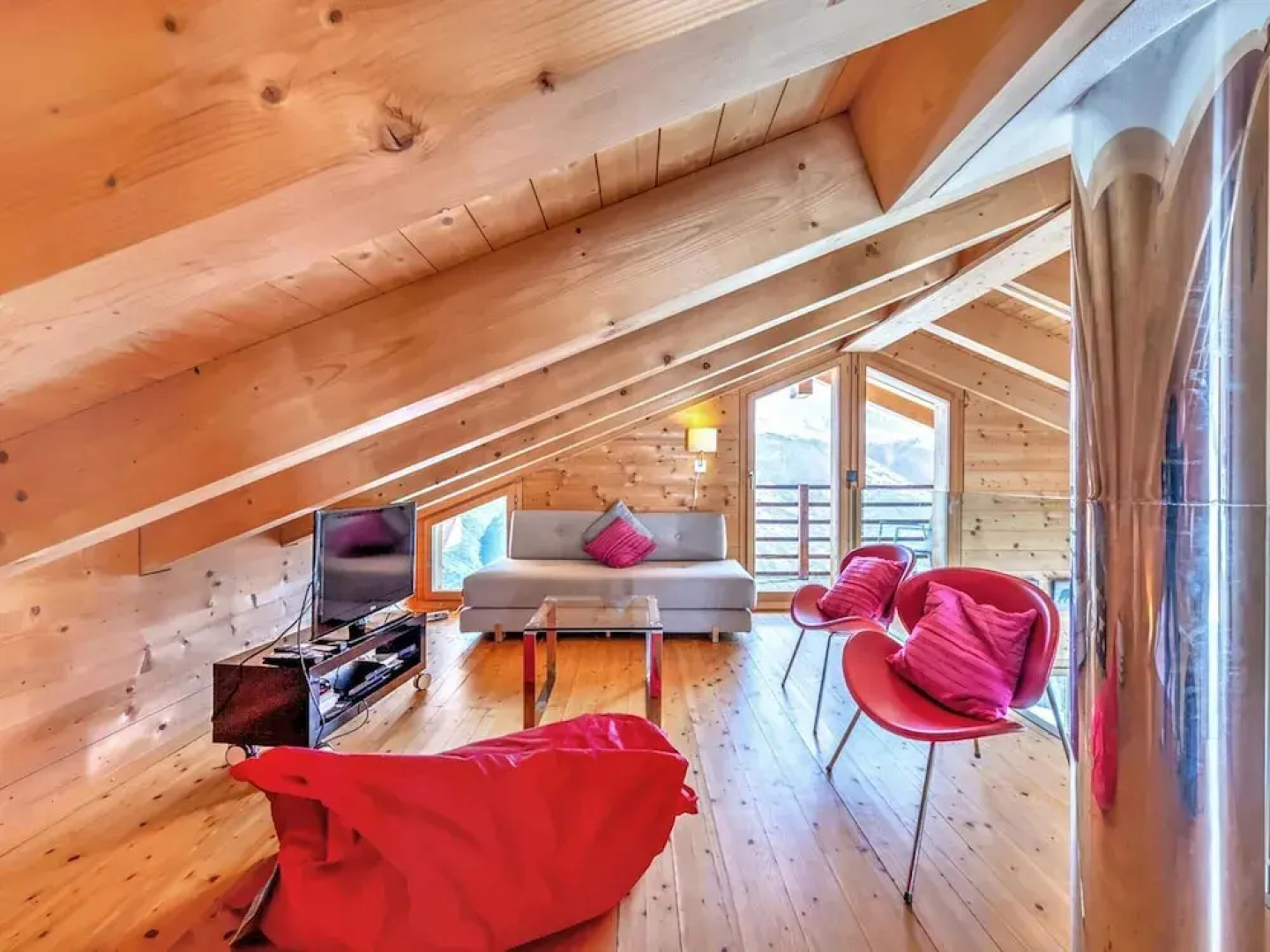 Stylish Chalet With Sauna in Heremence