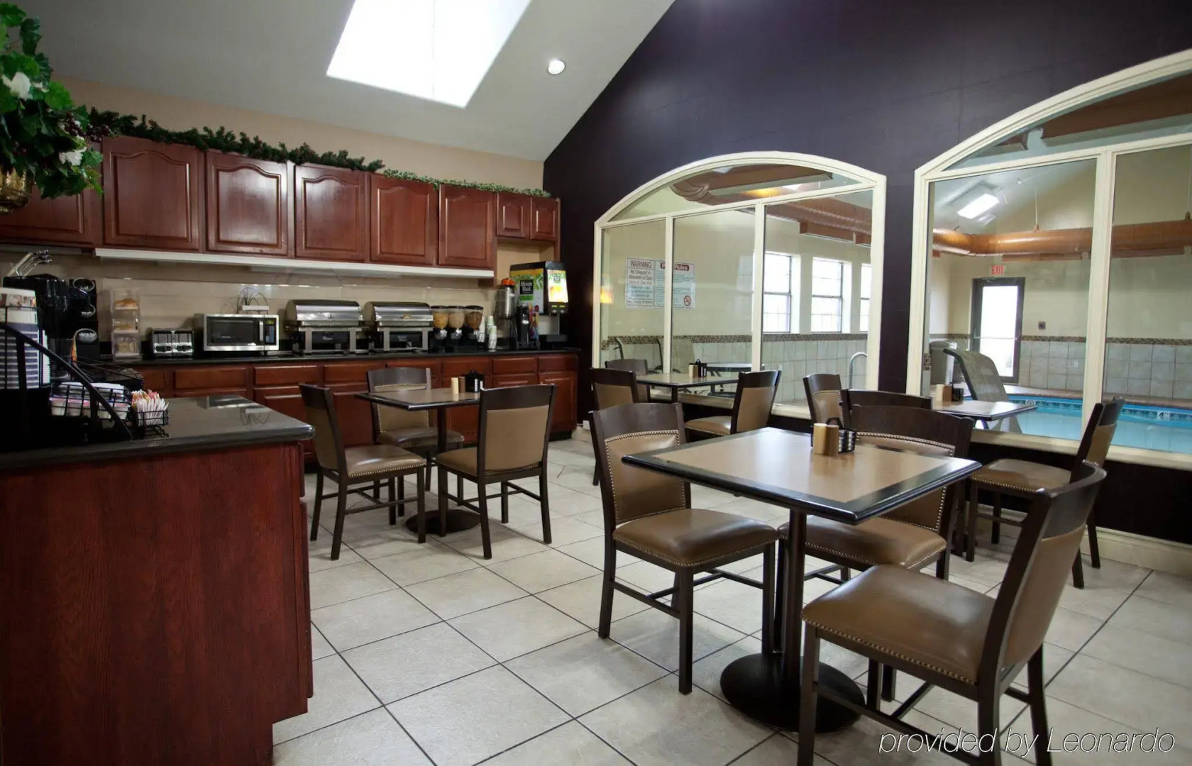 Best Western Plus Tulsa Inn & Suites