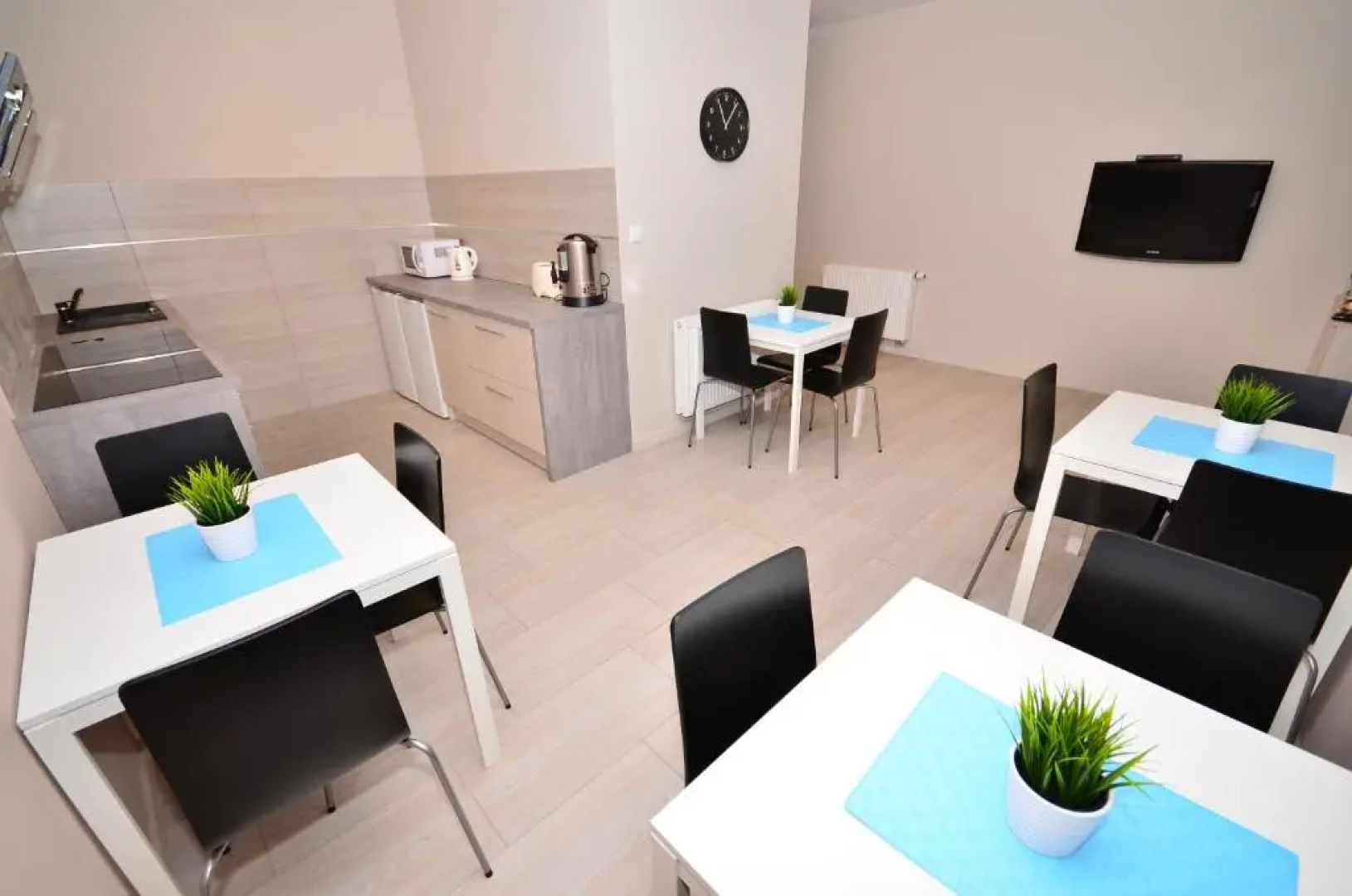 G'HOSTEL