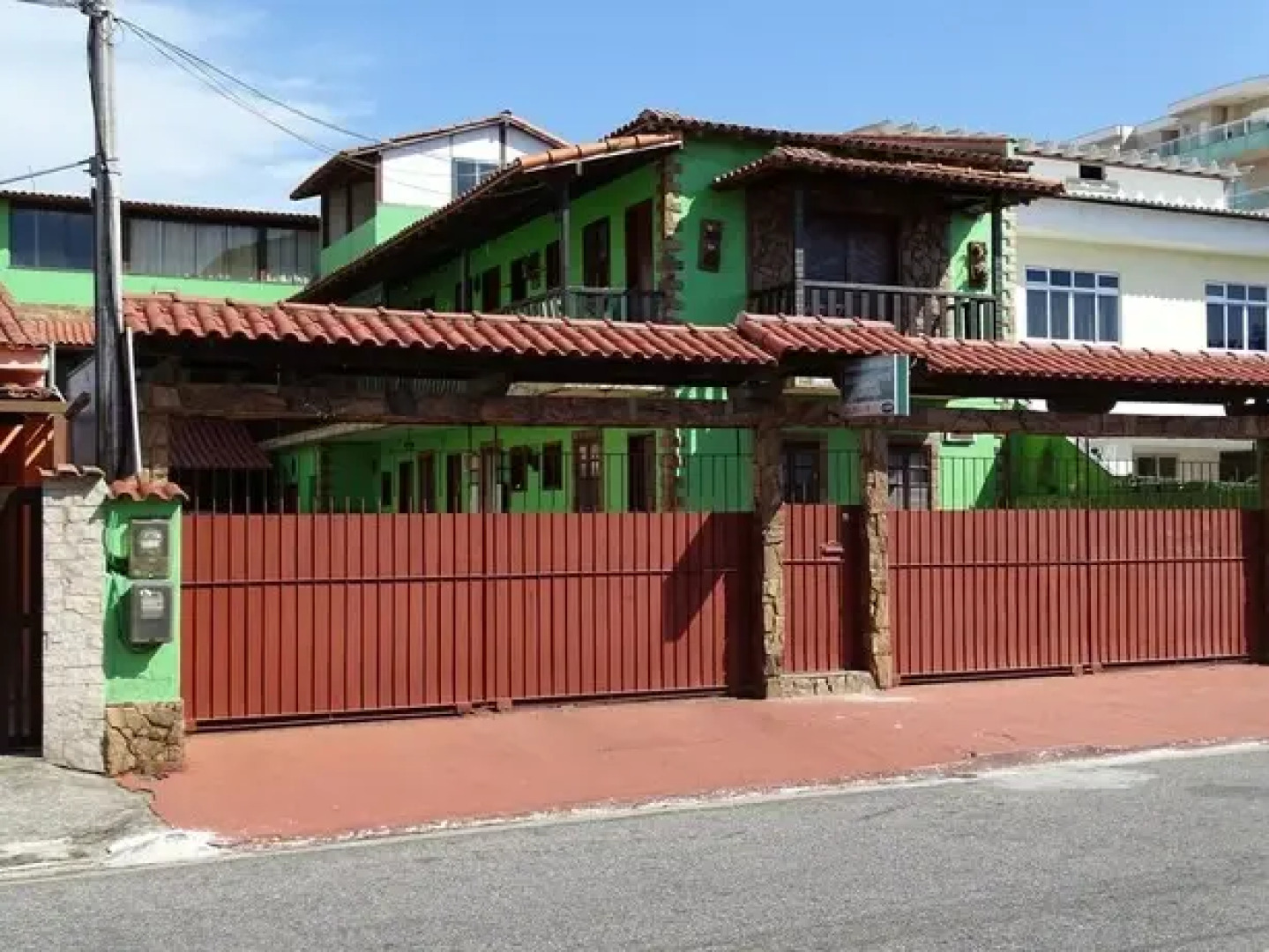 Makaha Resort & Golf Club Hotel