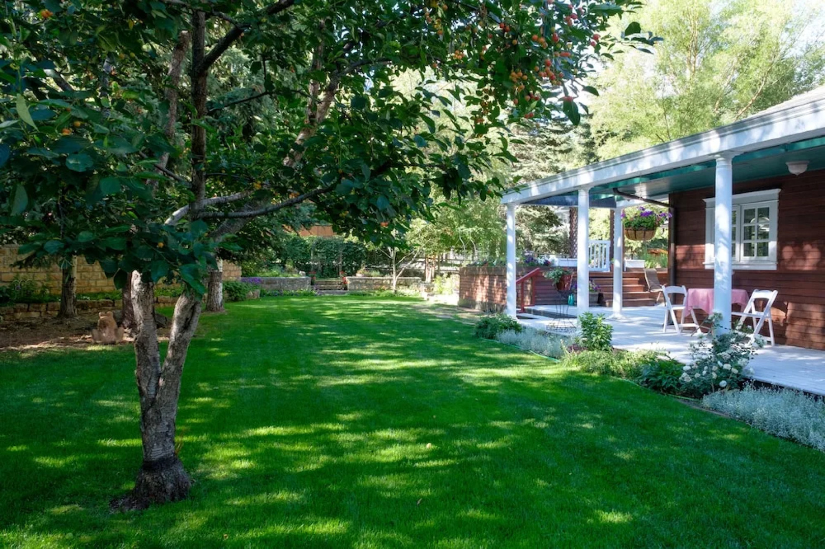 Secret Garden Bed & Breakfast