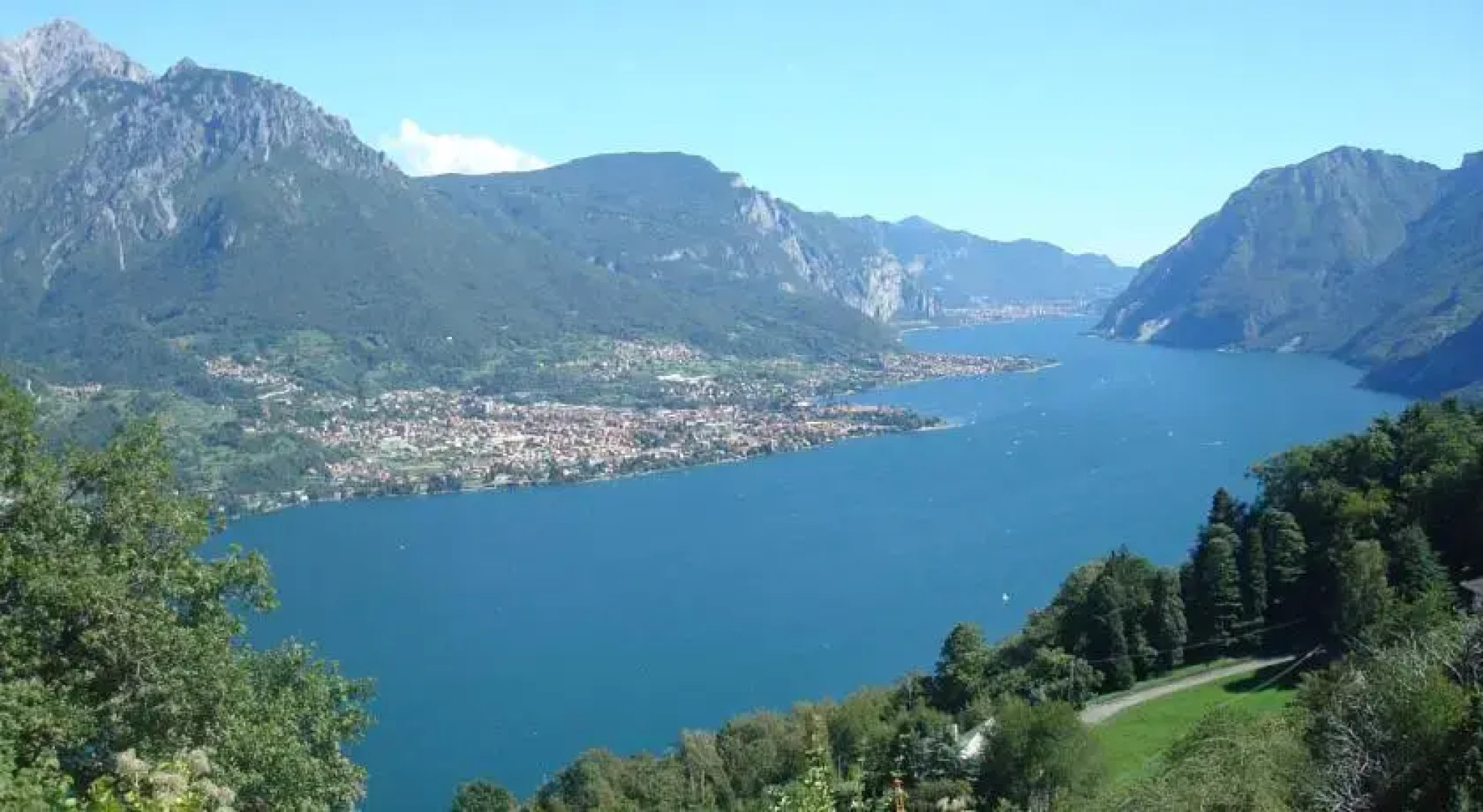 Como Lake Holiday Home