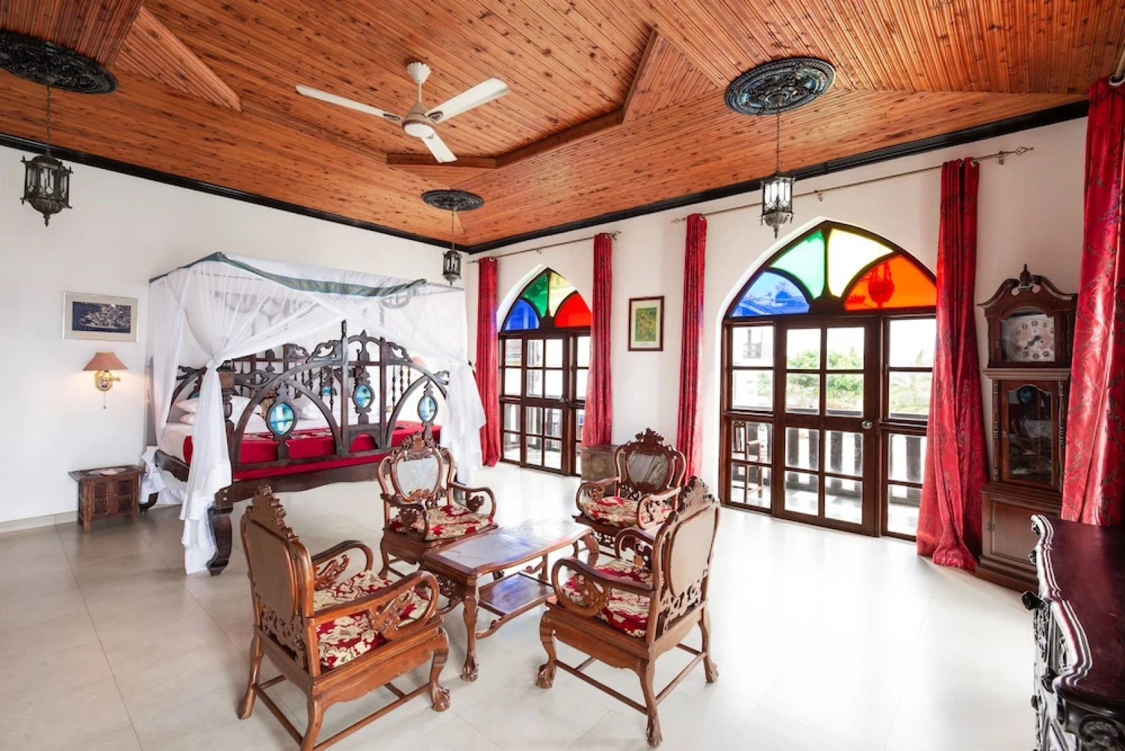 Tembo House Hotel