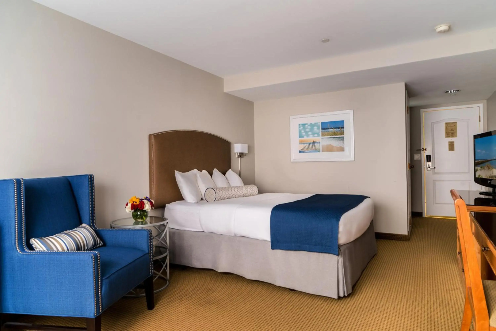 Water's Edge Resort & Spa