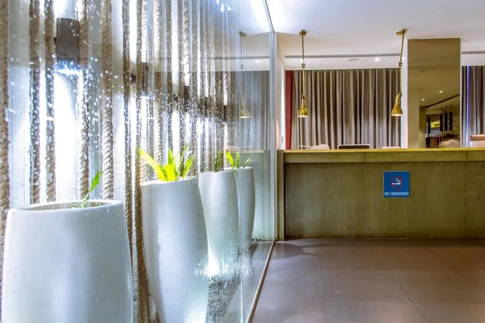 OYO 1447 The Port Hotel