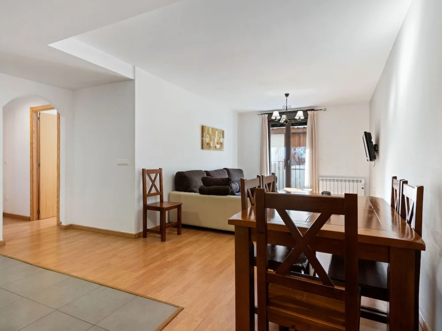 Quaint Apartment in Gudar With Heating