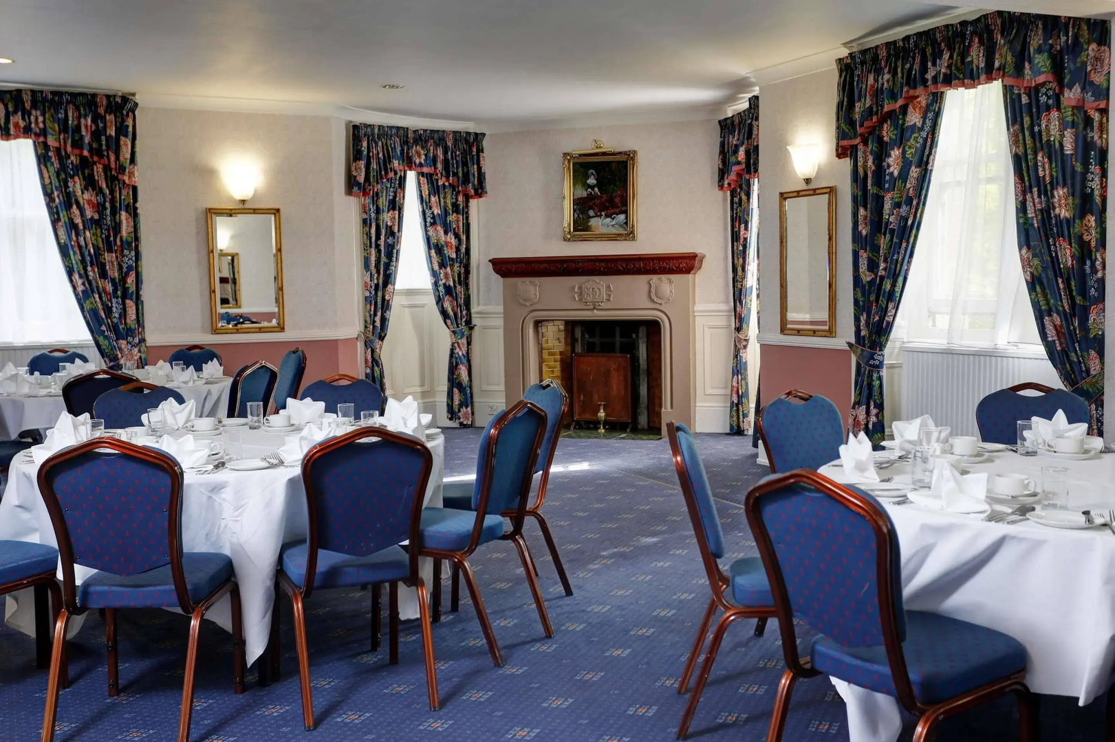 Cartland Bridge Hotel