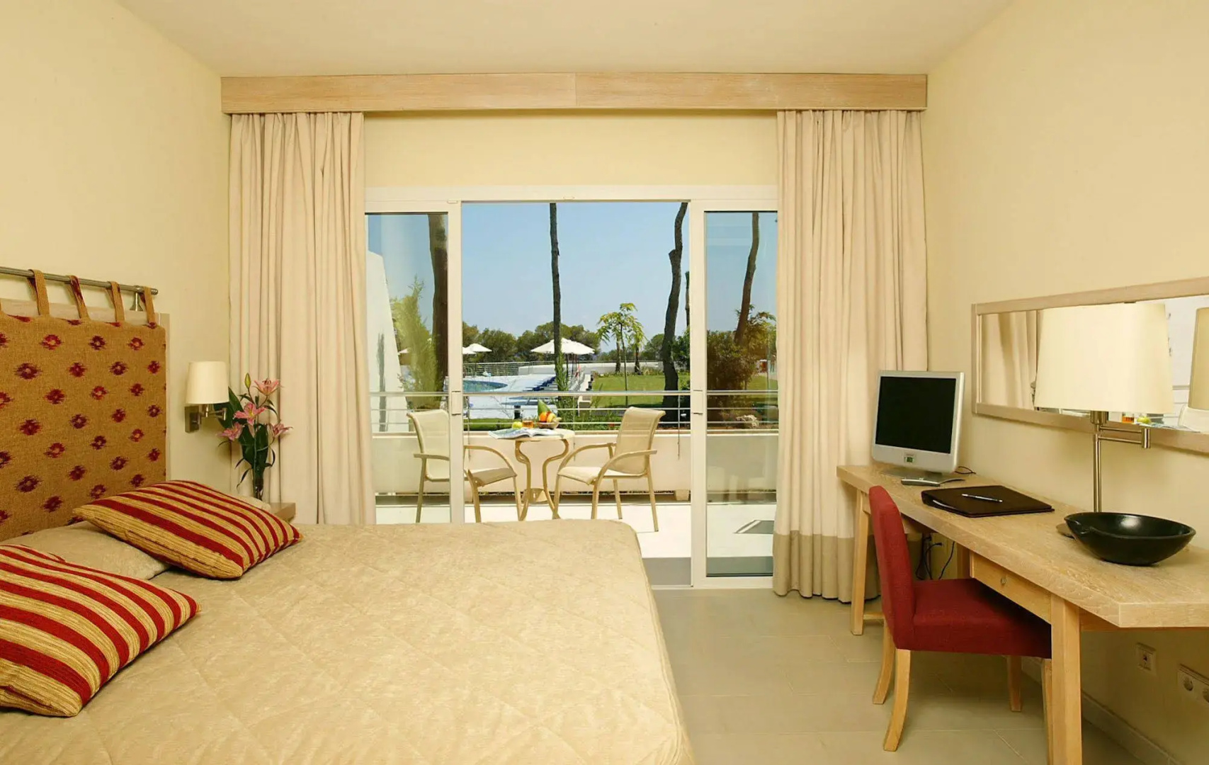 Blau Privilege Porto Petro Beach Resort & Spa