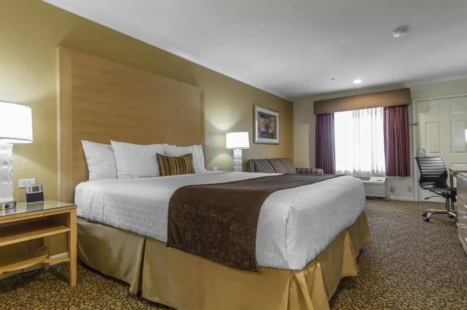 Best Western Plus Dixon Davis