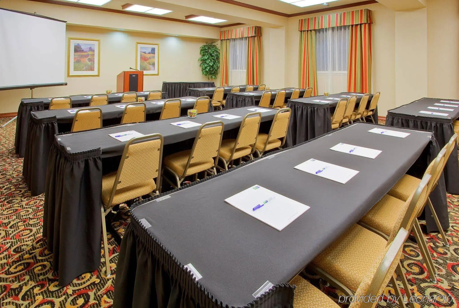 Holiday Inn Express & Suites Fort Worth - Fossil Creek by IHG