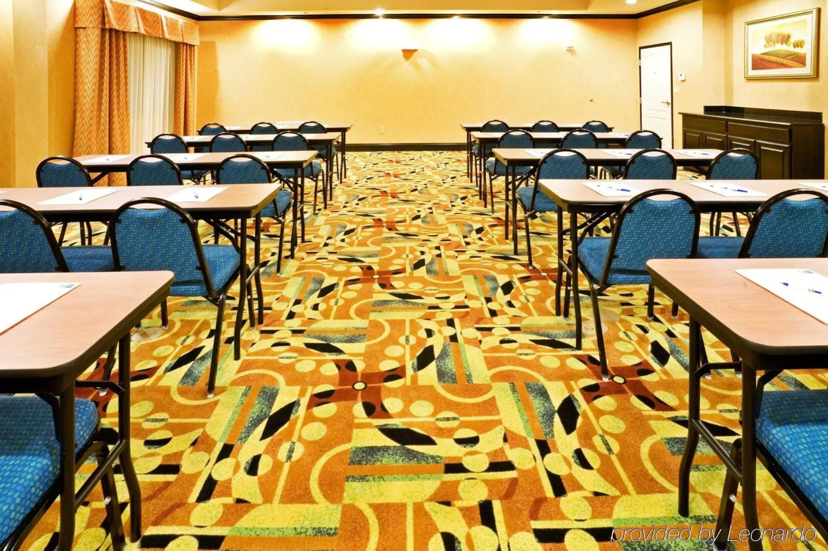 Holiday Inn Express Hotel & Suites Royse City by IHG