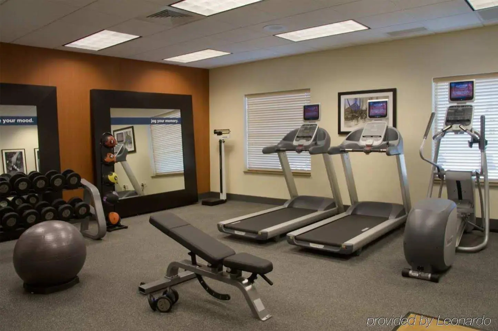 Hampton Inn & Suites Madison-West