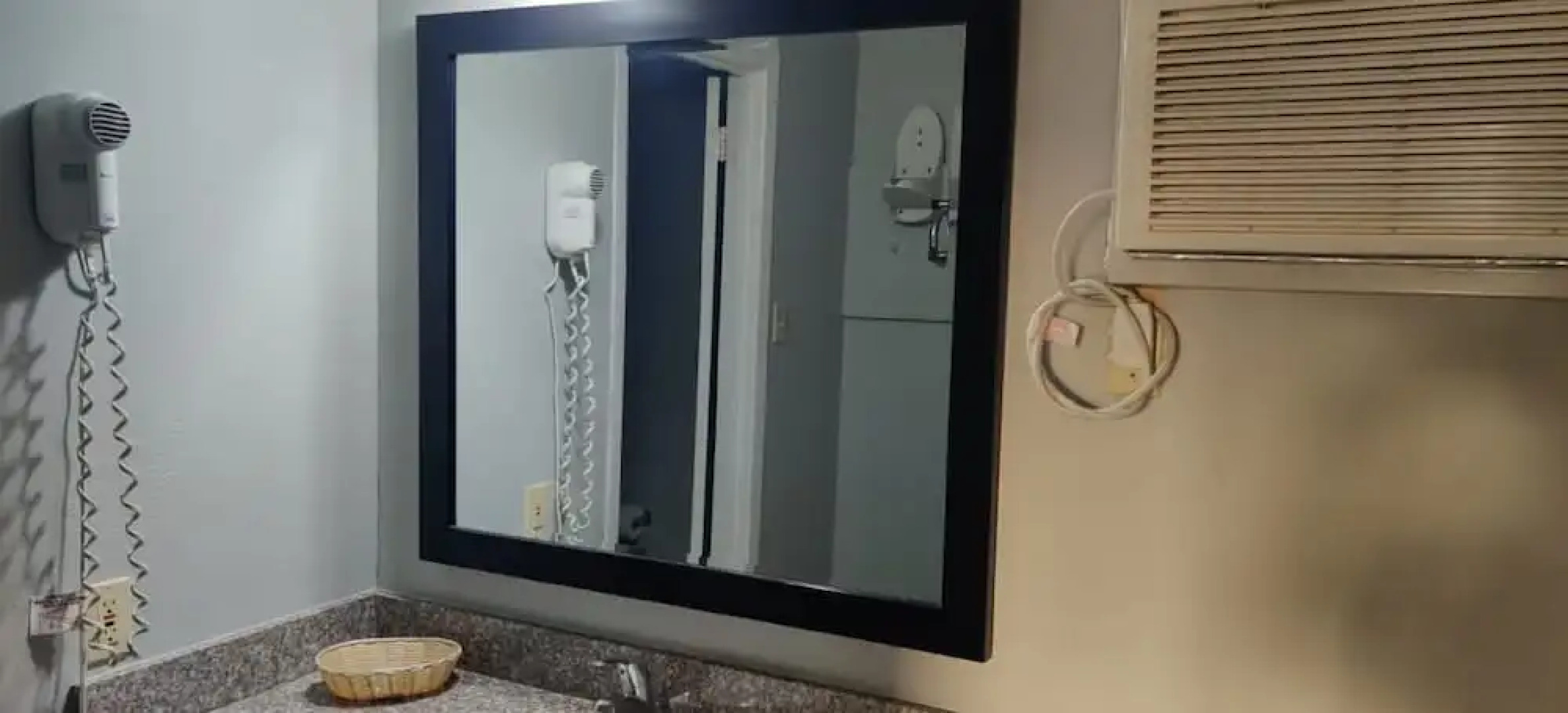 Americas Best Value Inn - Stuttgart