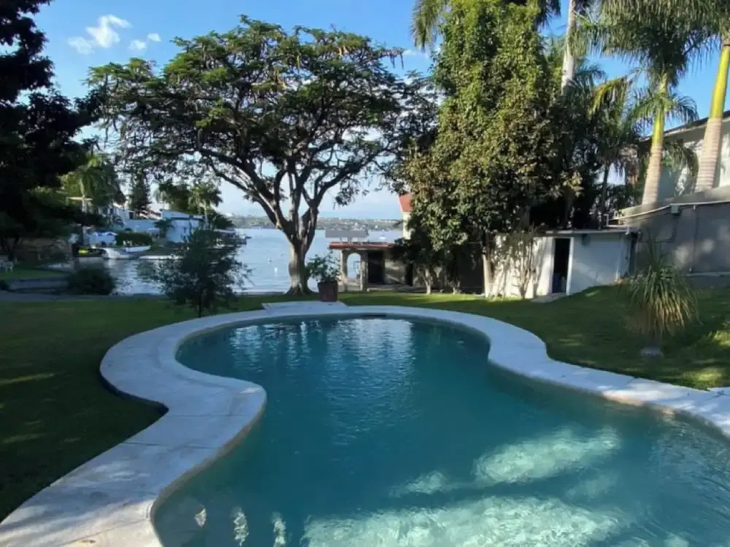 Room in House - Dream House on Lake Tequesquitengo