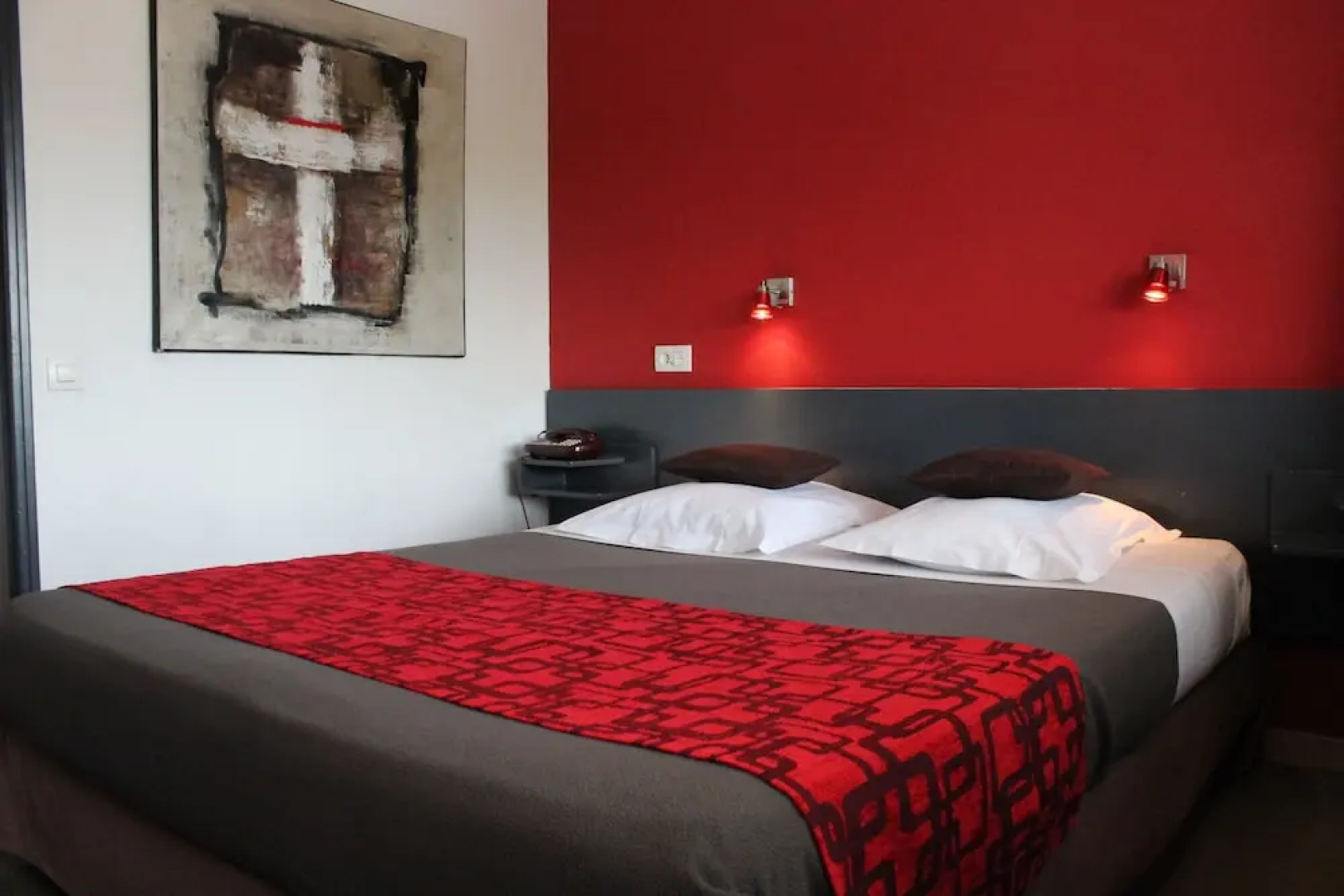Cube Hotel
