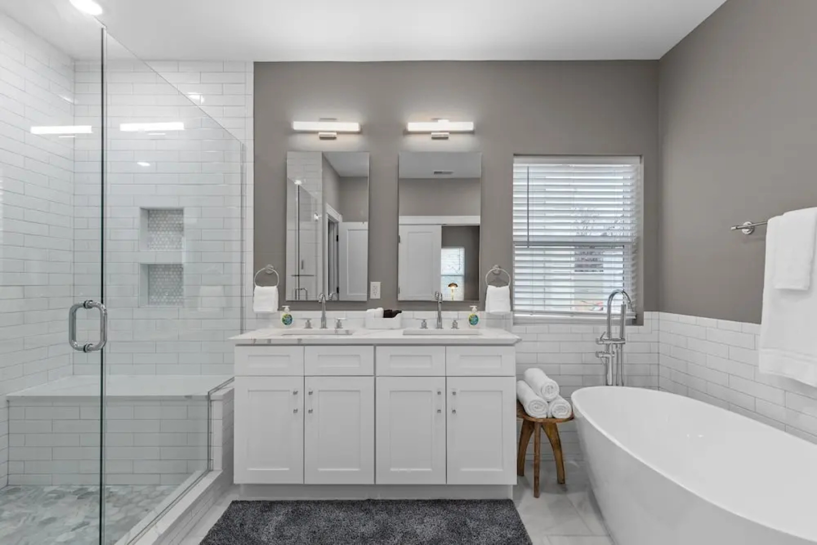 Uptown Elegant Escape | JZ Vacation Rentals