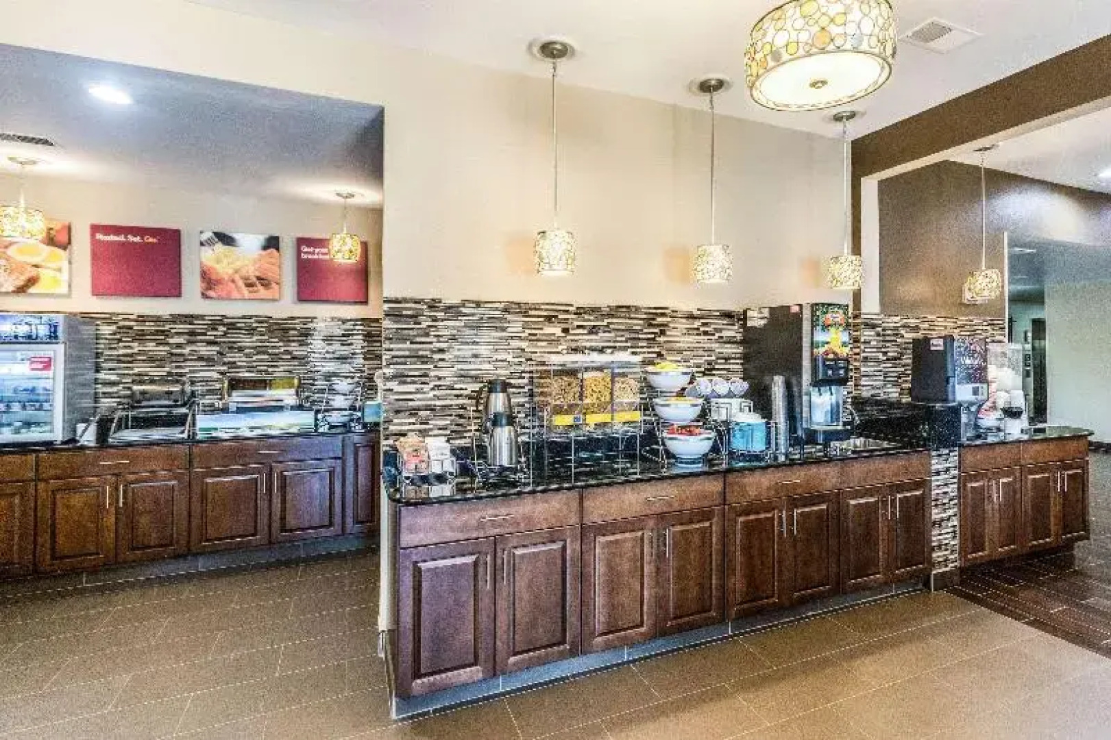 Comfort Inn and Suites North Aurora
