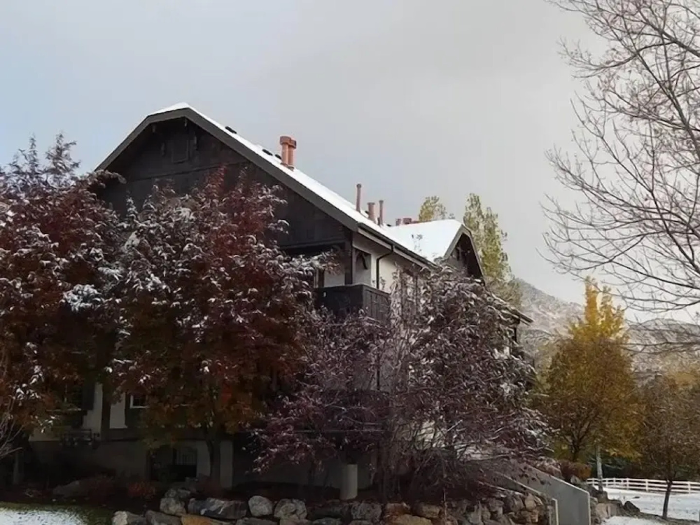 Wintergreen 3101 2 Bedroom Full Kitchen Condo Condo by Redawning