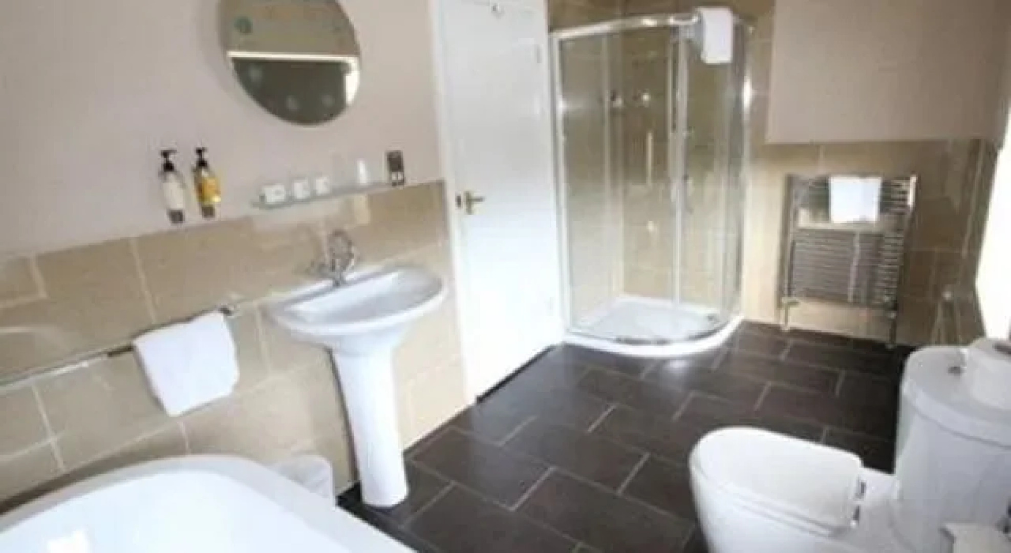 Three Acres Inn & Restaurant