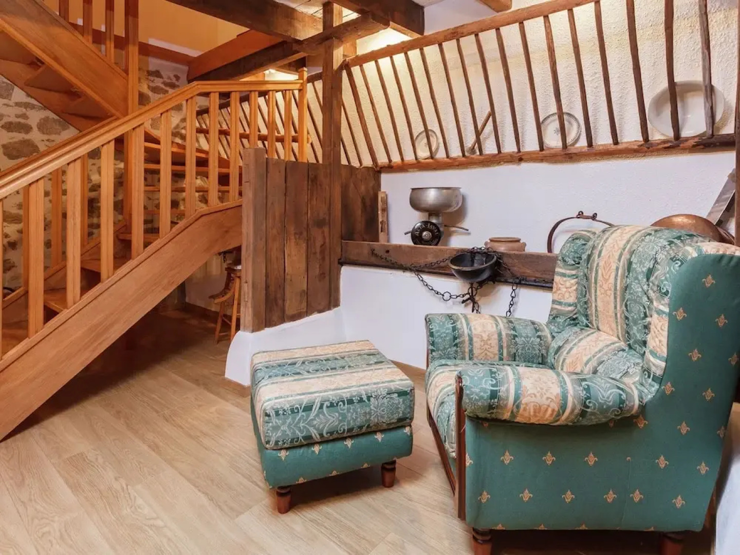 Holiday Home in Auvergne With Roofed Garden and Terrace