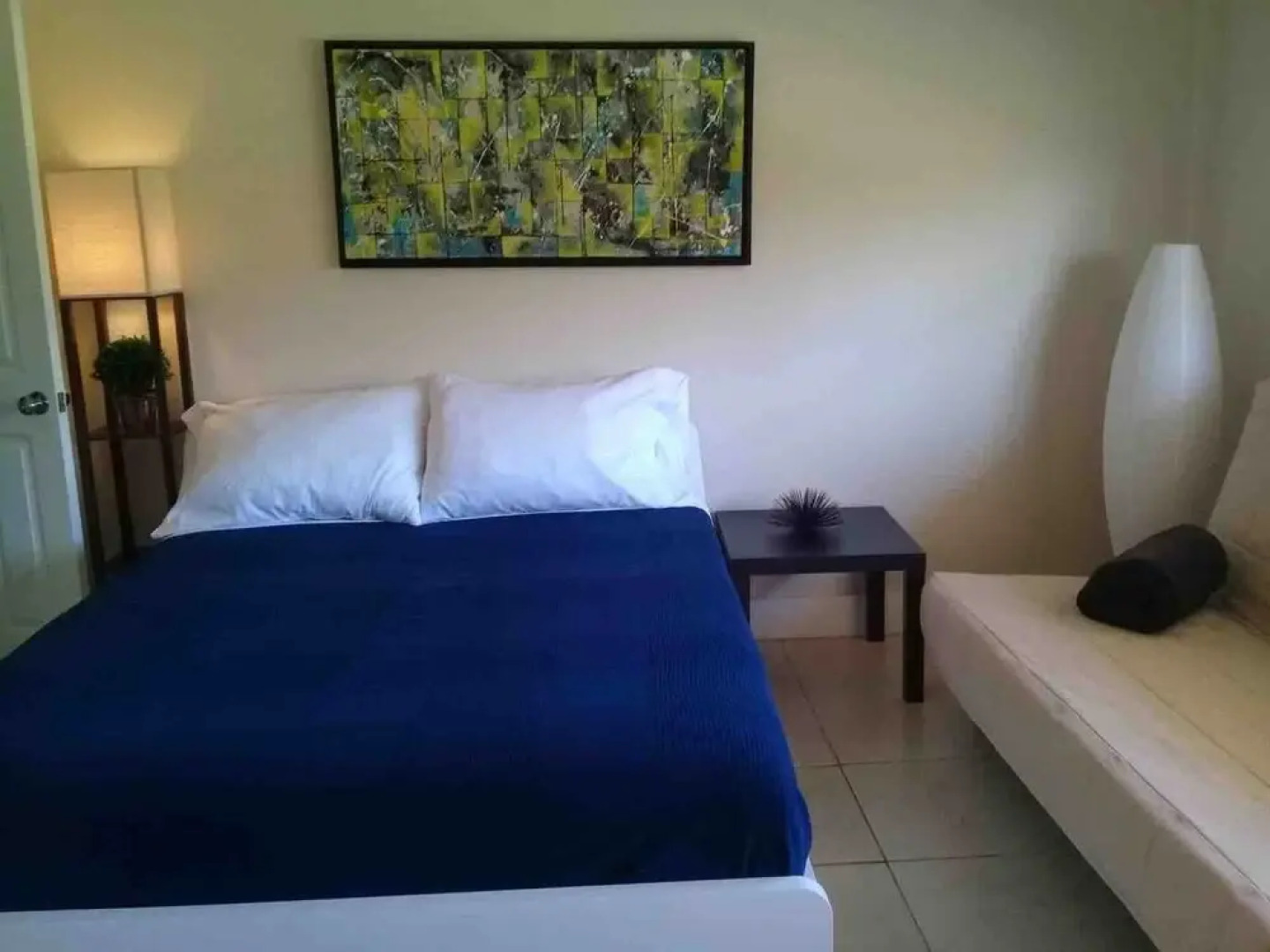 Gorgeous River-view Apartment Hallandale Beach :)
