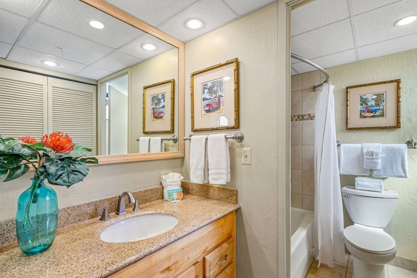 Kaanapali Shores Studio 742 Studio Bedroom Condo by RedAwning