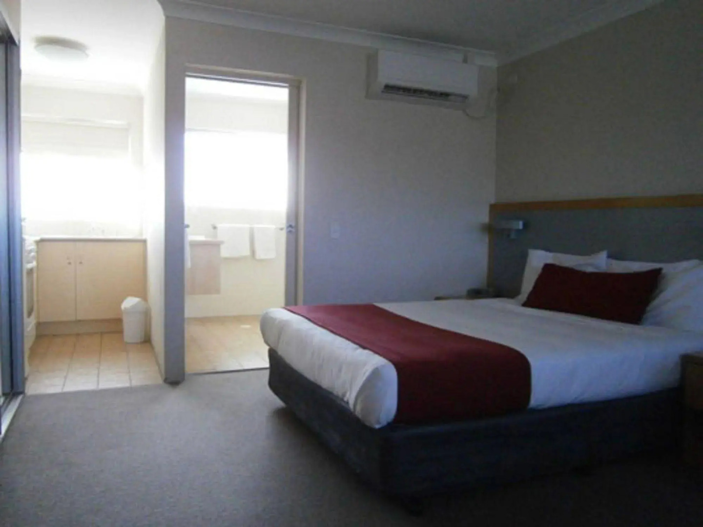 George Bass Motor Inn