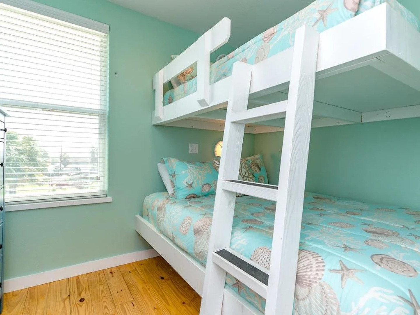 Nautical Port A House by RedAwning