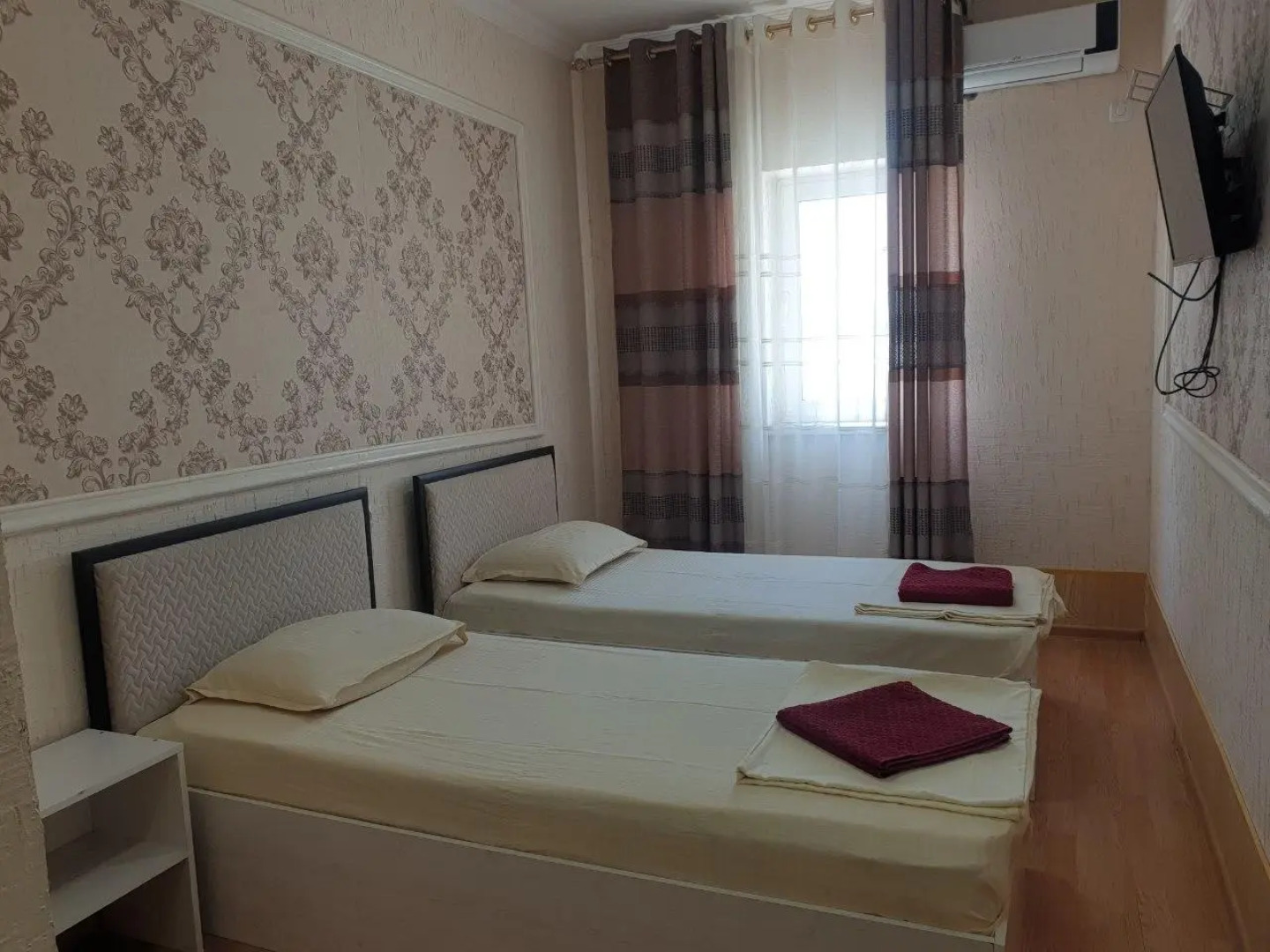 Registan Plaza (Регистан Плаза)