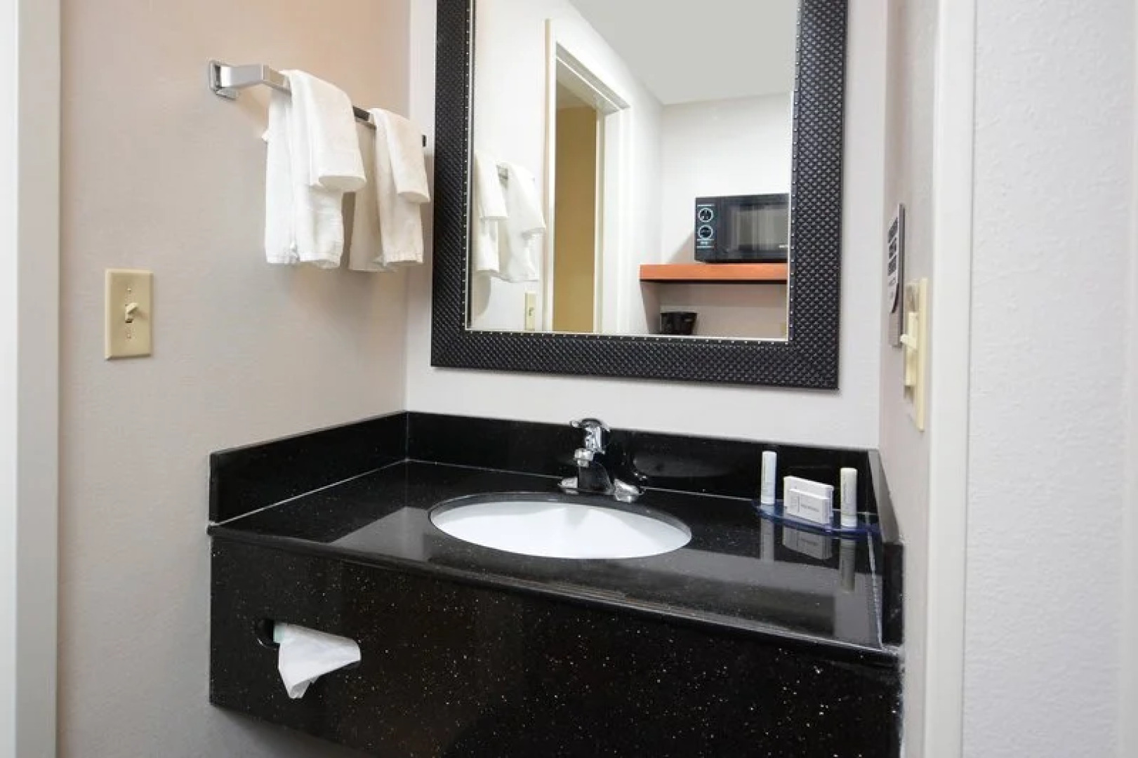 Fairfield Inn & Suites Charlottesville North