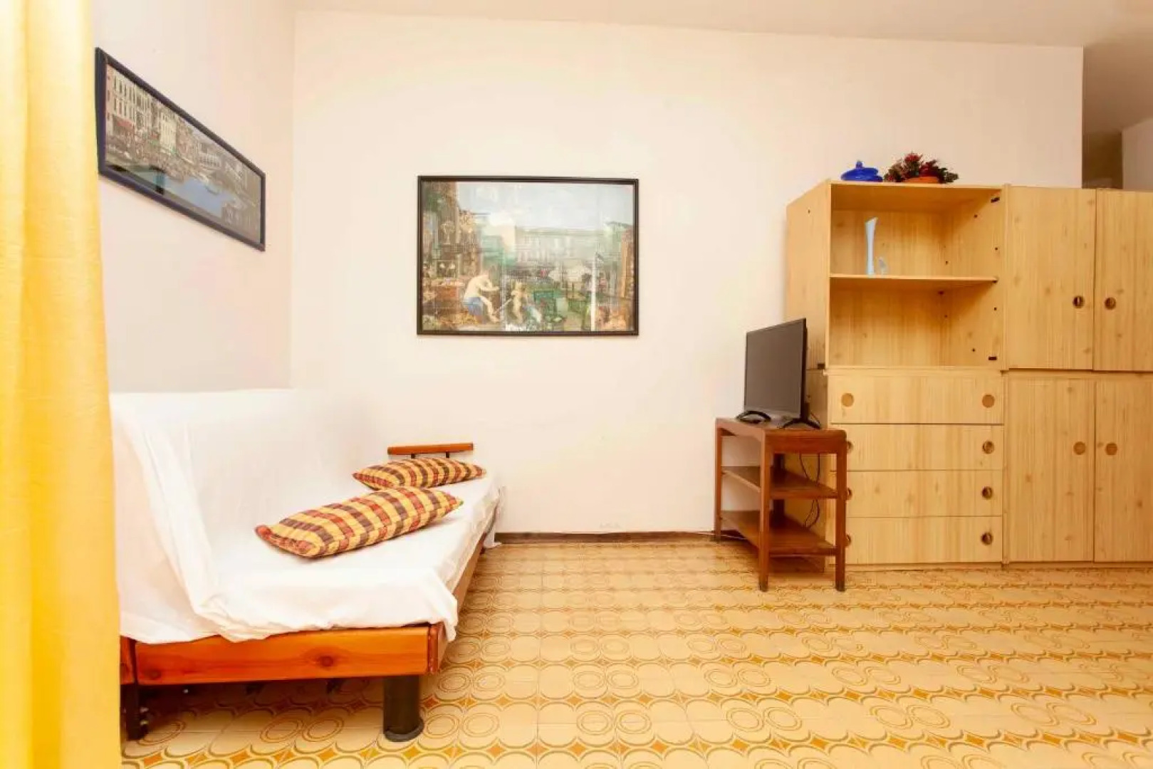 M257 - Marcelli, bilocale in residence con piscina